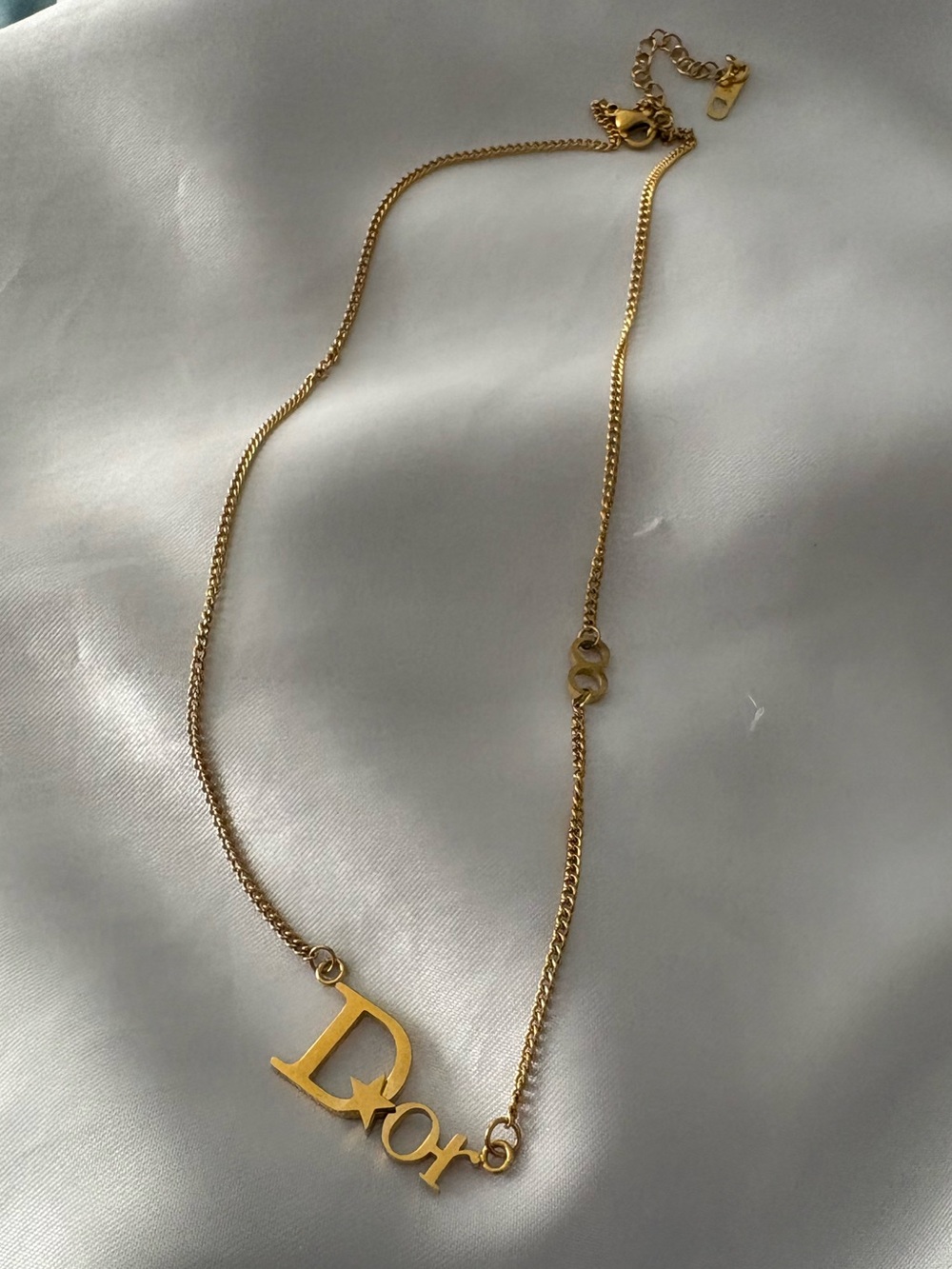 Gold Tone Star Logo Stainless Steel Fashion Necklace 16” + 2” Extender - Picture 5 of 6